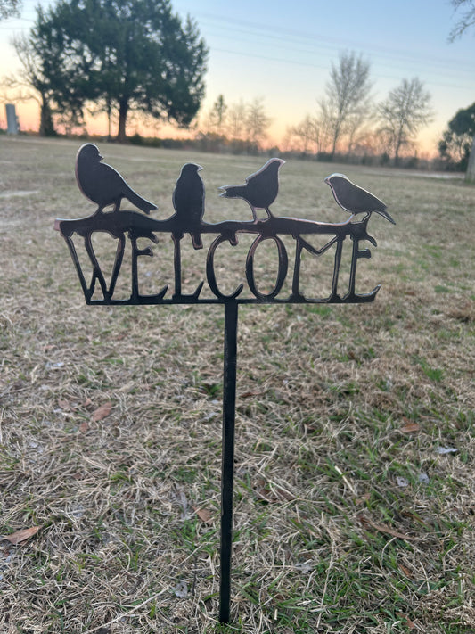 Bird welcome yard stake