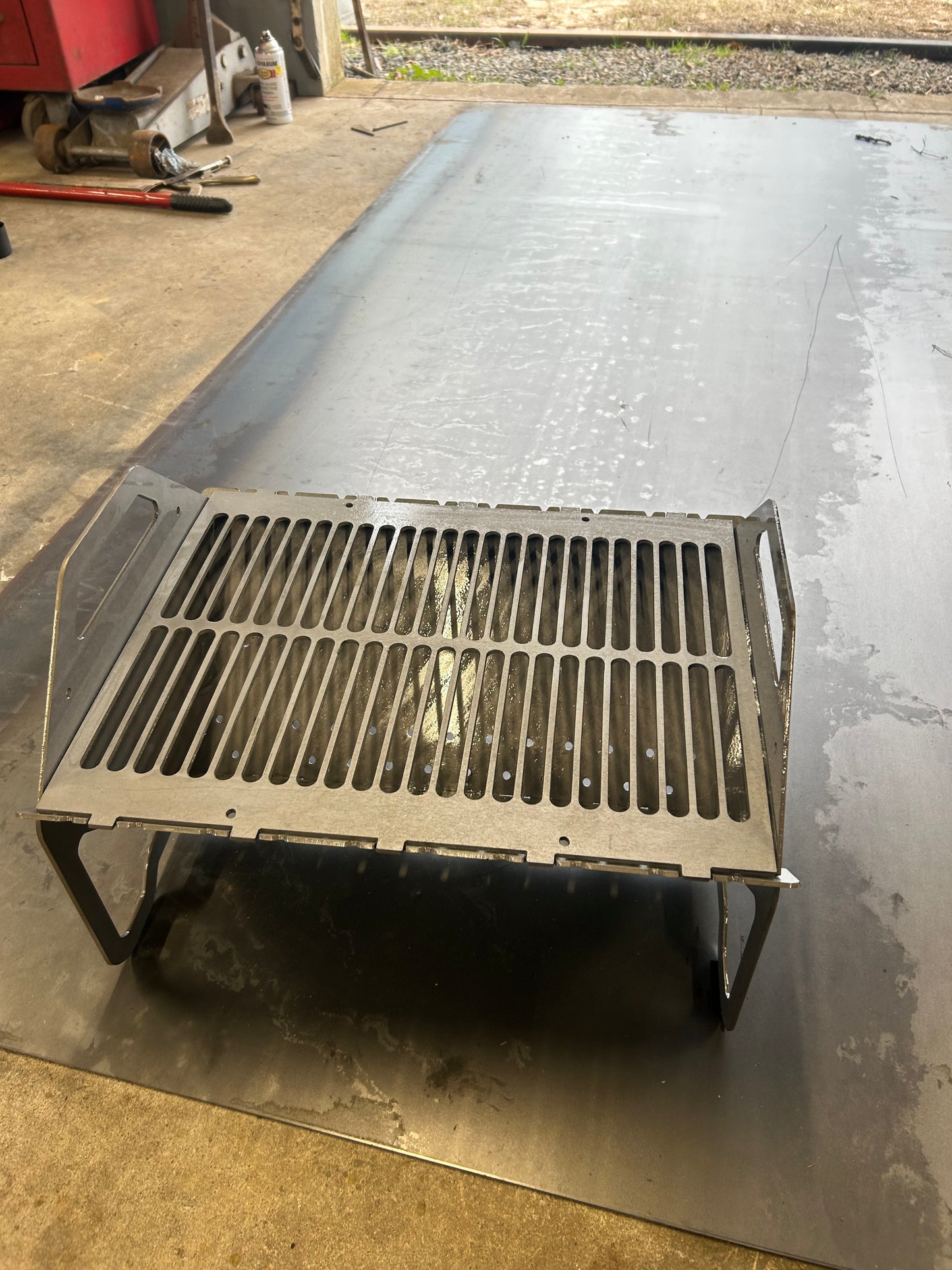 Collapsible grill