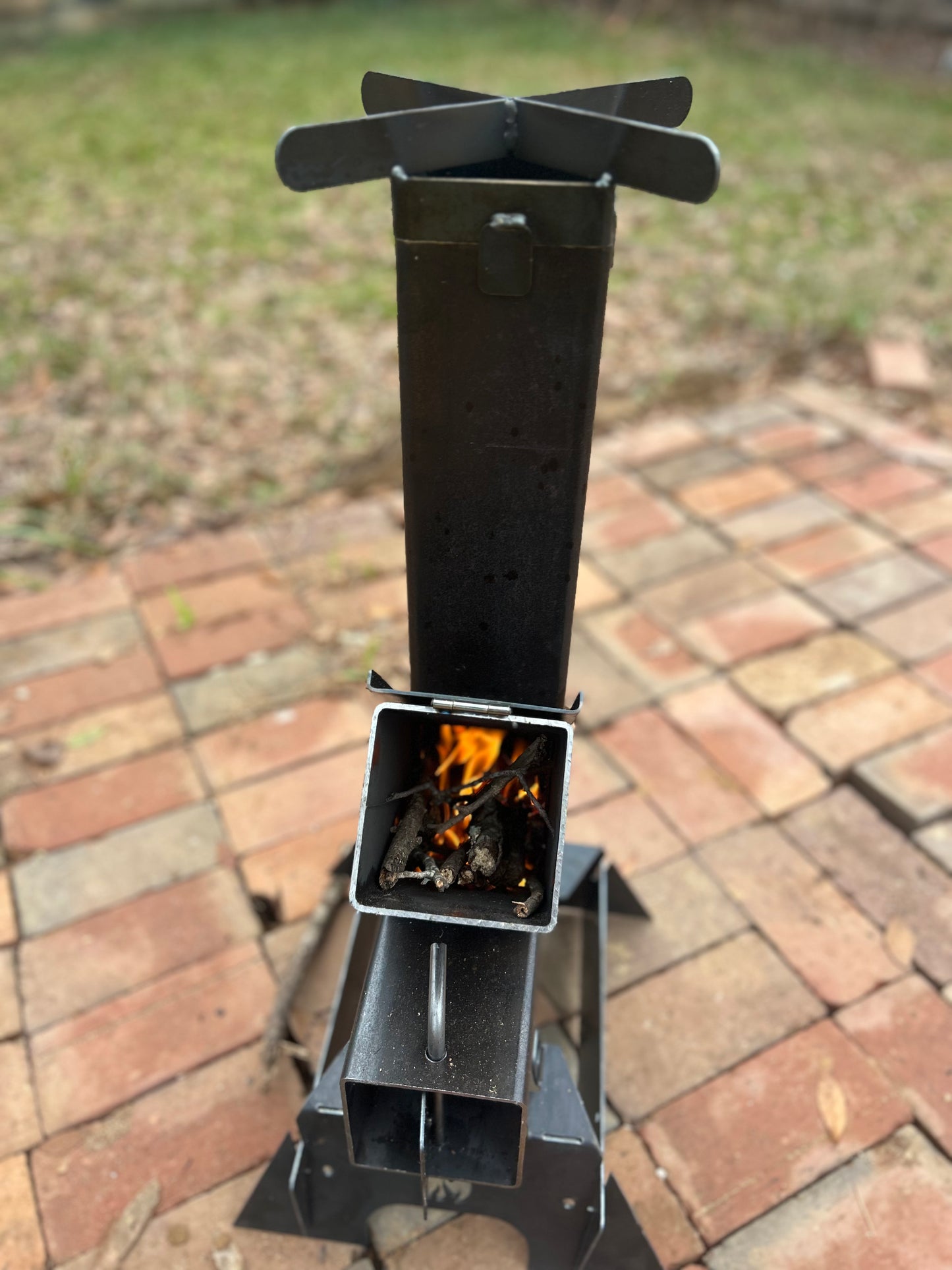 Portable Rocket Stove – Efficient Outdoor Cooking Stove