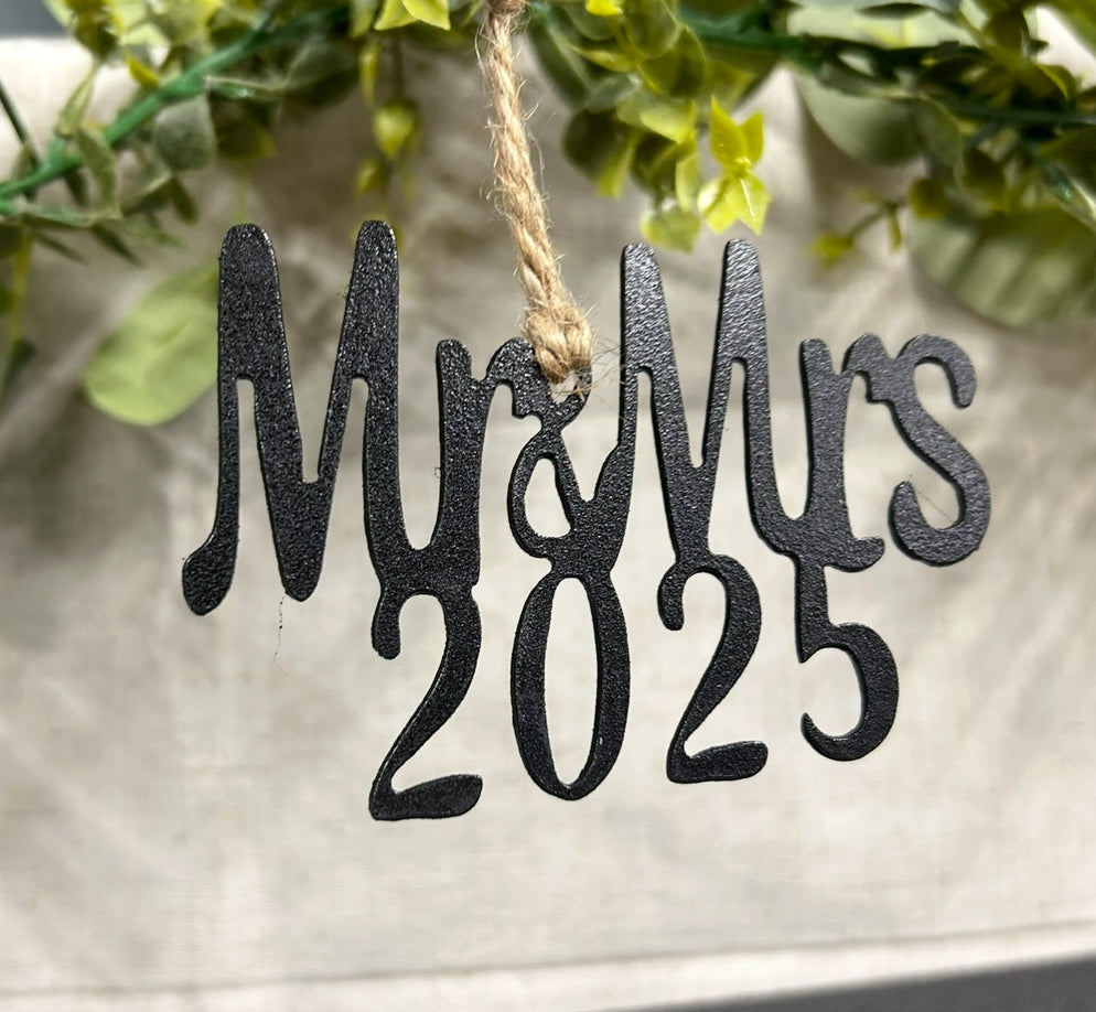 Mr & Mrs 2025 ornament